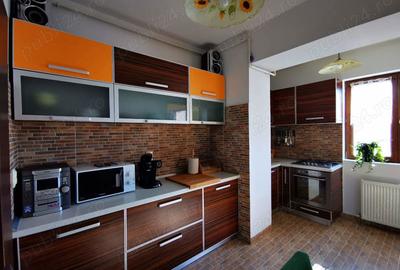 Apartament cu 2 camere semidecomandat în Central - 2