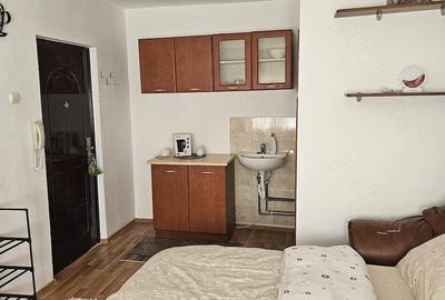 Garsonieră decomandată în Central - 2