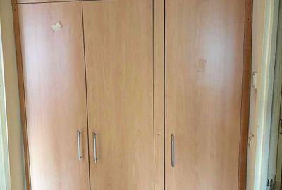 Apartament cu 4 camere decomandat în Central - 1