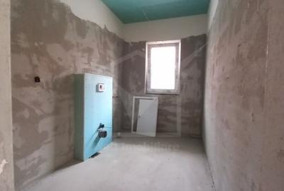 Duplex in complex, semifinisat, Chinteni, 4 dormitoare, 3 bai - 5