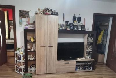 APARTAMENT 2 CAMERE SEMIDECOMANDAT ZONA GROAPA  - SALVARE