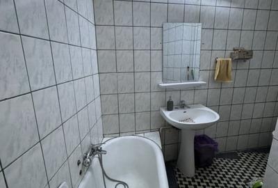 Birou, de 23 mp, în Central - 5