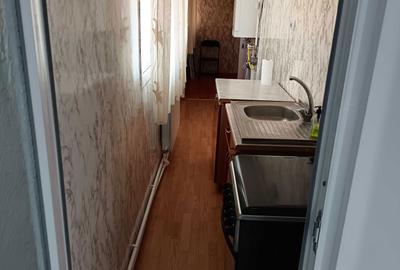 Garsonieră decomandată în Micro 14 - 8