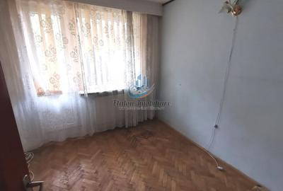 Apartament 3 camere semidecomandat, zona centrala, Piatra Neamt - 2
