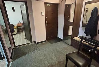 Apartament cu 3 camere decomandat în Apollo - 7