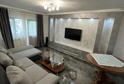 Inchiriez apartament