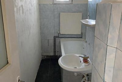 Apartament cu 2 camere semidecomandat în 14 Mai - 8