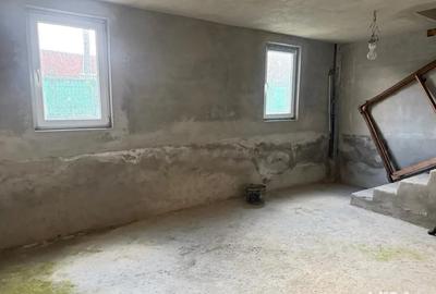 Casă cu 5 camere în Central - 1