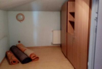 Casă cu 3 camere semidecomandat în Central - 3