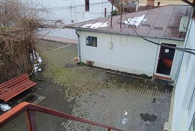 Casă cu 10 camere în Central - 15