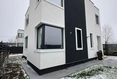 Casă cu 5 camere cu Teren 250 Mp în Clinceni - 1