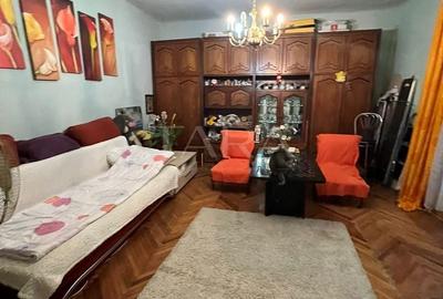 Casă individuală cu 2 camere cu Canalizare în Central - 3