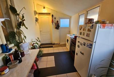 Casă individuală cu 2 camere cu Canalizare în Bucureștii Noi - 8