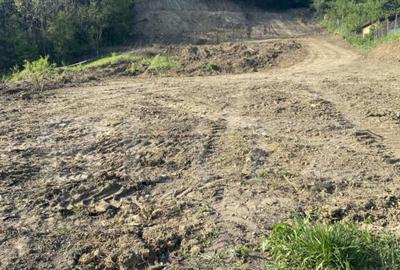 Teren de 3300 mp, în Central - 3