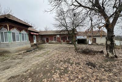 Casă cu 4 camere în Păuleasca - 8