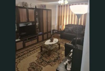 Apartament cu 3 camere decomandat în Central - 1