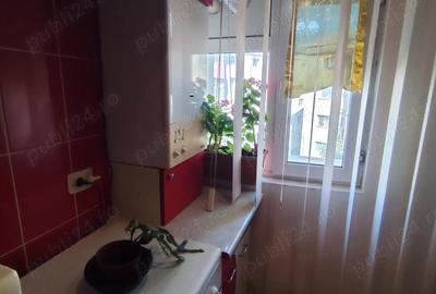 Garsoniera 27 mp utili, zona Garii Vaslui, complet mobilata ?i utilata, etaj 3 din 4 - 3