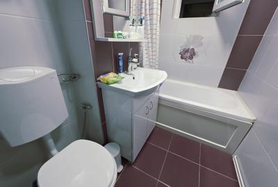 Vand apartament 3 camere decomandat Tractorul cu loc de parcare - 11