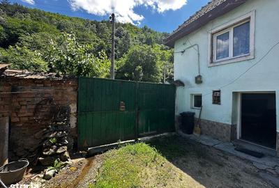 Casă cu 3 camere cu Teren 405 Mp în Central - 2