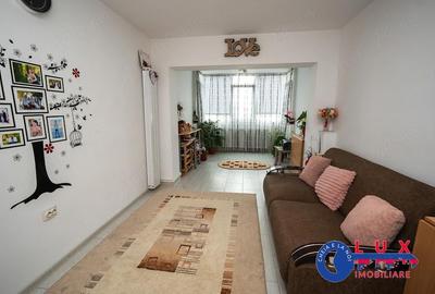 Apartament cu 4 camere decomandat în Babadag