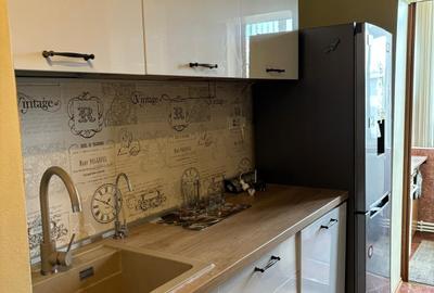 Apartament cu 3 camere decomandat în Micro 17 - 2