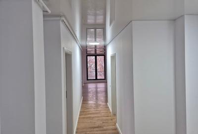 Vând ap.  Bloc nou Grozavesti-Crangasi etaj1 finisaje - 2