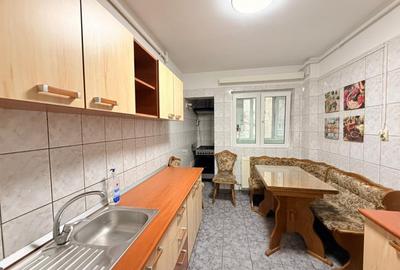 Apartament cu 4 camere decomandat în Apărătorii Patriei - 15