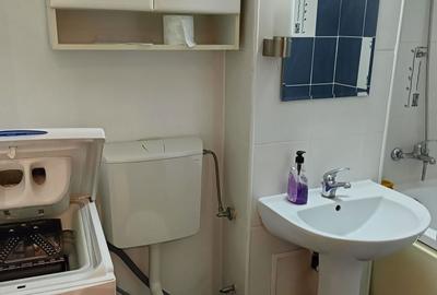 Garsonieră decomandată în Rovine - 5