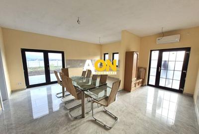 Casă individuală cu 4 camere cu Canalizare în Micești - 3