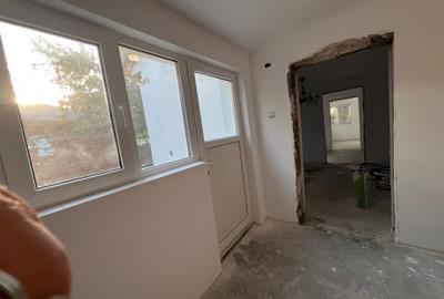 Casă individuală cu 2 camere cu Canalizare în Crivina - 9