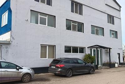 Teren de 5000 mp, în Titan - 17