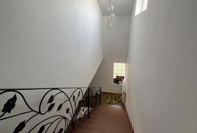 Casă cu 4 camere în Vărsătura - 1