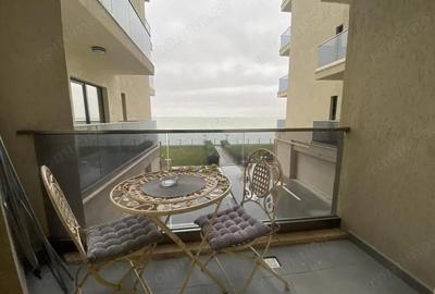 Studio | Vedere frontala spre lac | Solid House Butoaie | Termen lung - 1