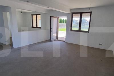 Casa Duplex Moderna ?i Spa?ioasa in Lazuri Casa Duplex Moderna ?i Spa?ioasa in Lazuri - 6