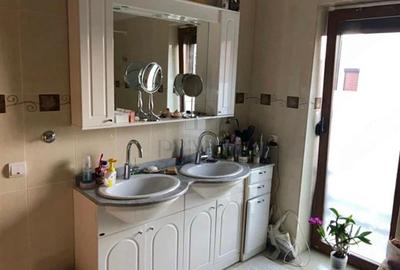 Triplex - Zona Torontalului - 3 Dormitoare - 2 Dressing-uri - Garaj - Curte spat - 5