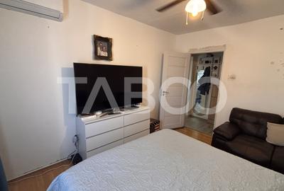 Apartament cu 2 camere decomandat, mobilat în Vasile Aaron - 3