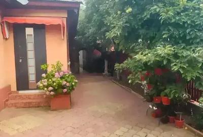 Casă cu 4 camere cu Teren 700 Mp în Central - 8