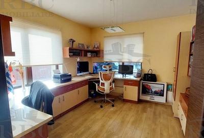 Casă cu 5 camere cu Piscina în Chinteni - 10