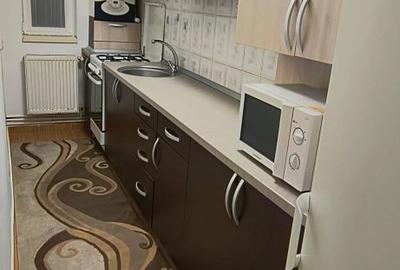 Garsonieră decomandată în Central - 2