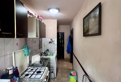 Garsonieră decomandată, mobilată în Steaua - 4