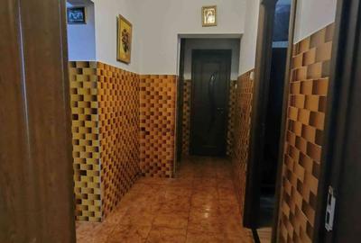 Apartament cu 3 camere decomandat, mobilat în Drumul Taberei - 4