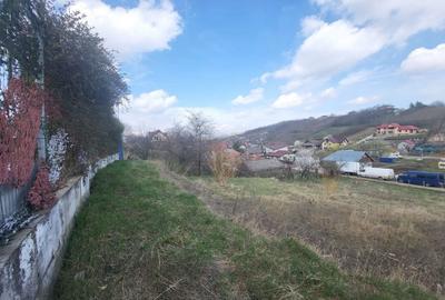 Teren de 1061 mp, în Rediu