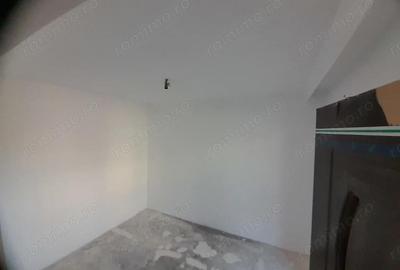 Apartament cu 3 camere semidecomandat în Mircea cel Bătrân - 2