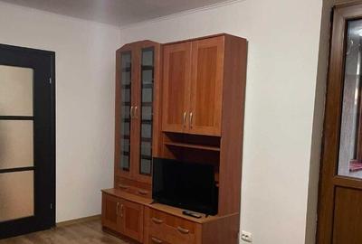 Apartament cu 2 camere decomandat în Olteniței