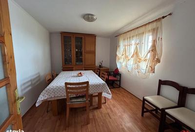 Casă cu 4 camere în Vărsătura