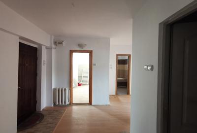 Apartament 3 camere decomandat - 4