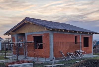 Casă cu 3 camere în Leș - 3