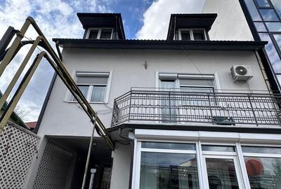 Casă cu 4 camere în Calea Turzii