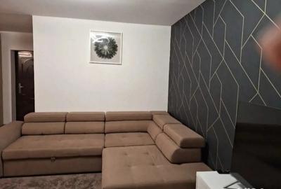 Apartment de vanzare cu 2 camere par?ial mobilat plus clima noua 56 mp+balcon in giroc hotel IQ - 1