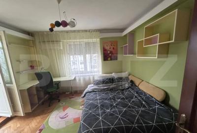 Apartament cu 3 camere decomandat în Calea Severinului